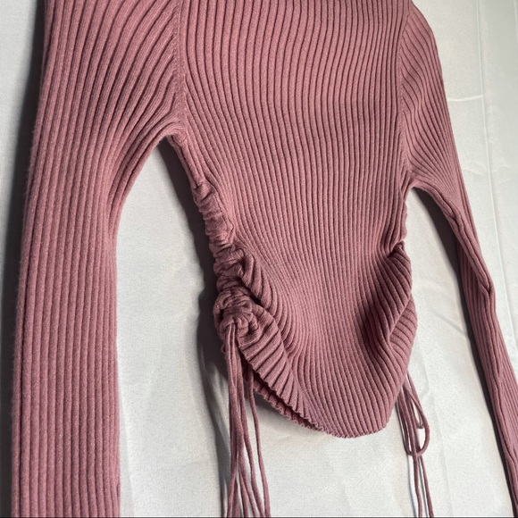 ISABELLE’S CABINET Ribbed Sweater - Picture 5 of 7